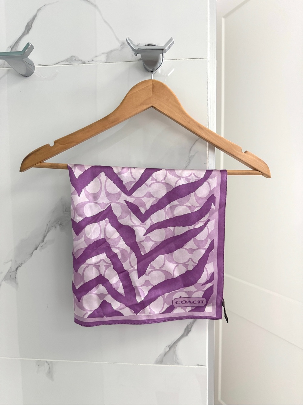 💟 Coach Lilac and Violet Silk Logo Scarf